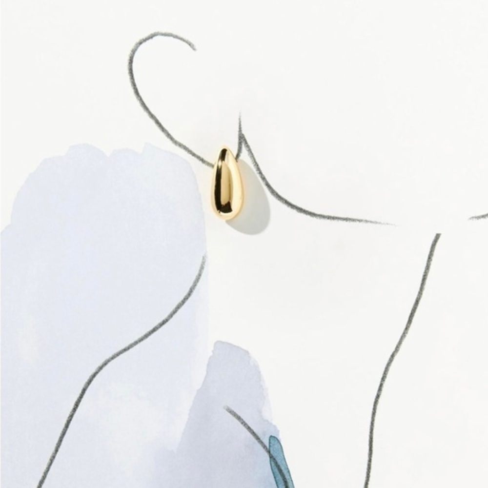 Anthropologie Gold Rain Drop pair Earrings.